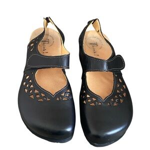 Think! Julia Women's Black Leather Mary Jane Slingback Sandals